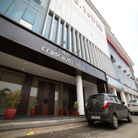 Oyo 15561 Corporate Villa ジャンムー エクステリア 写真