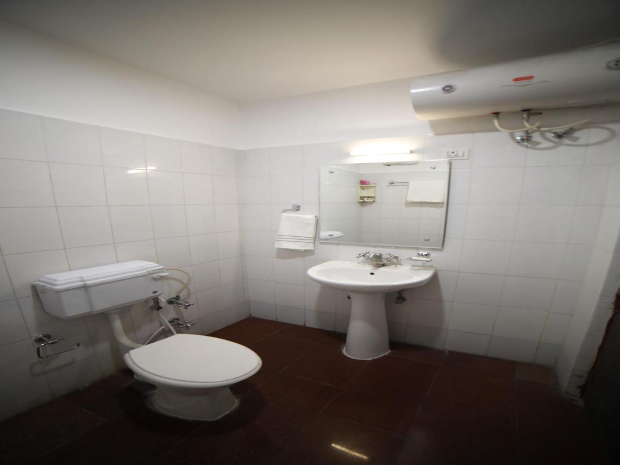Oyo 15561 Corporate Villa ジャンムー エクステリア 写真