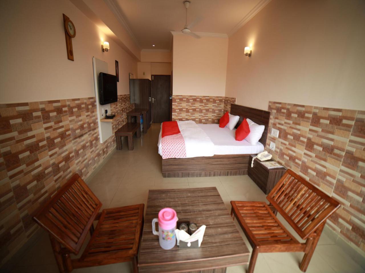 Oyo 15561 Corporate Villa ジャンムー エクステリア 写真